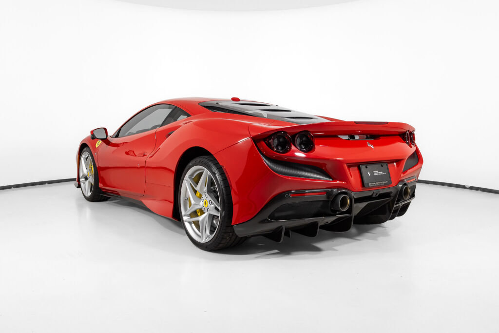 Certified 2022 Ferrari F8 Tributo RWD image 4