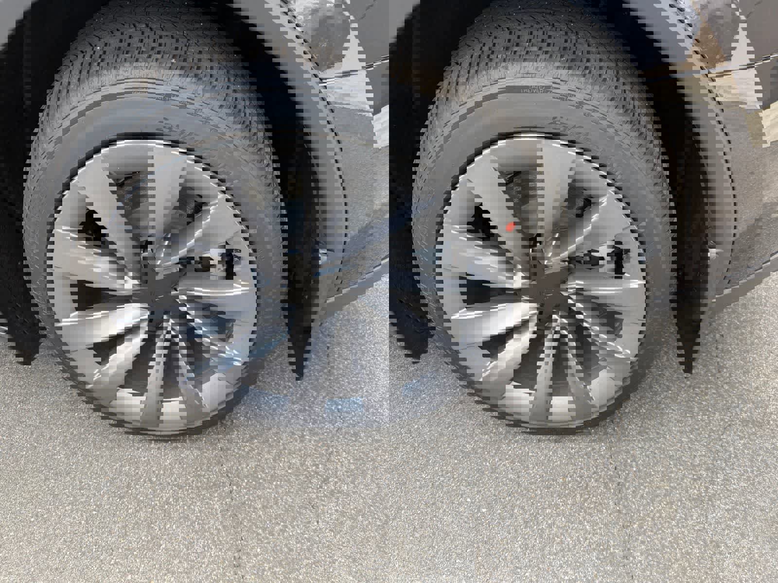 Used 2026 Tesla Model Y image 11