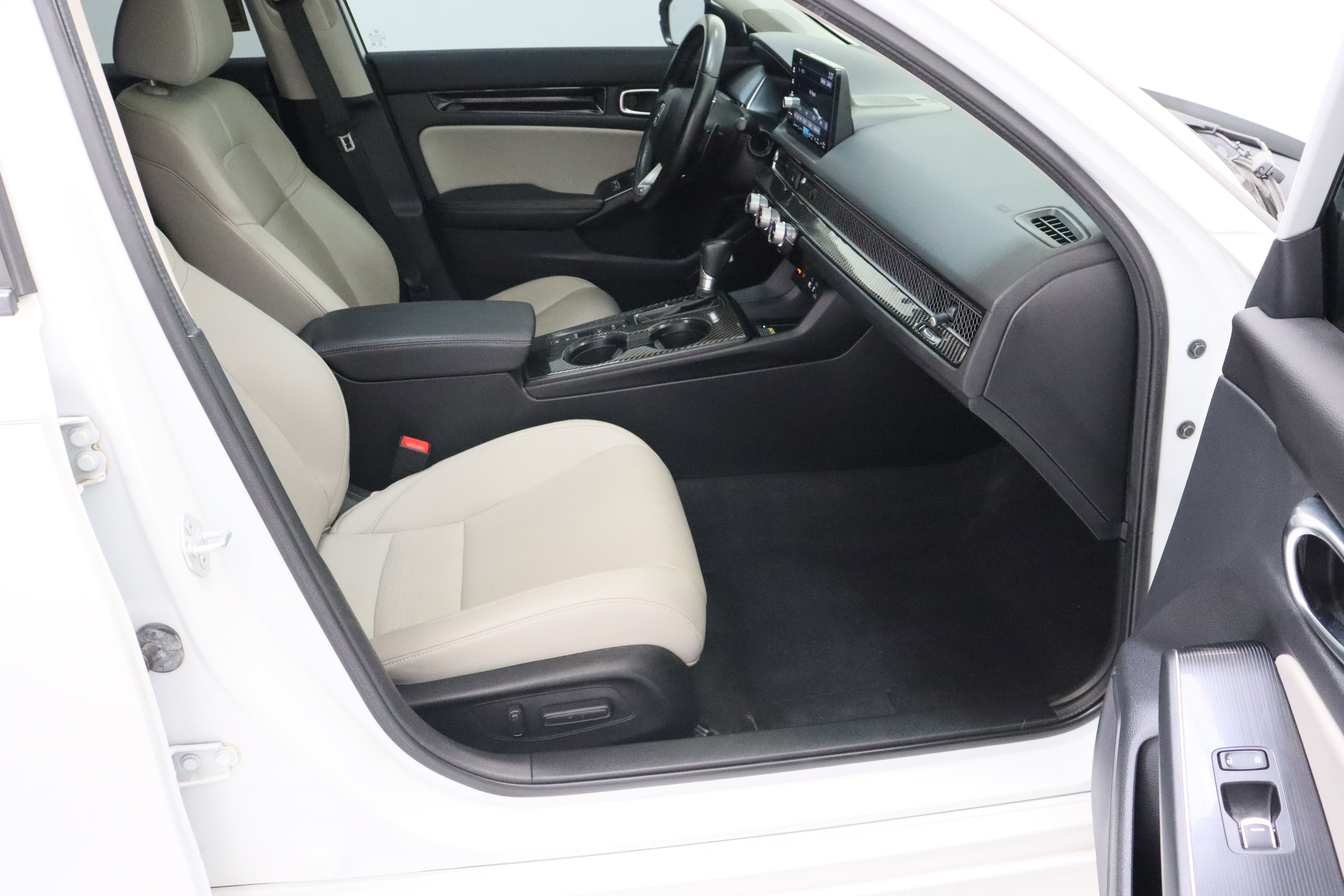 Used 2022 Honda Civic Touring image 38