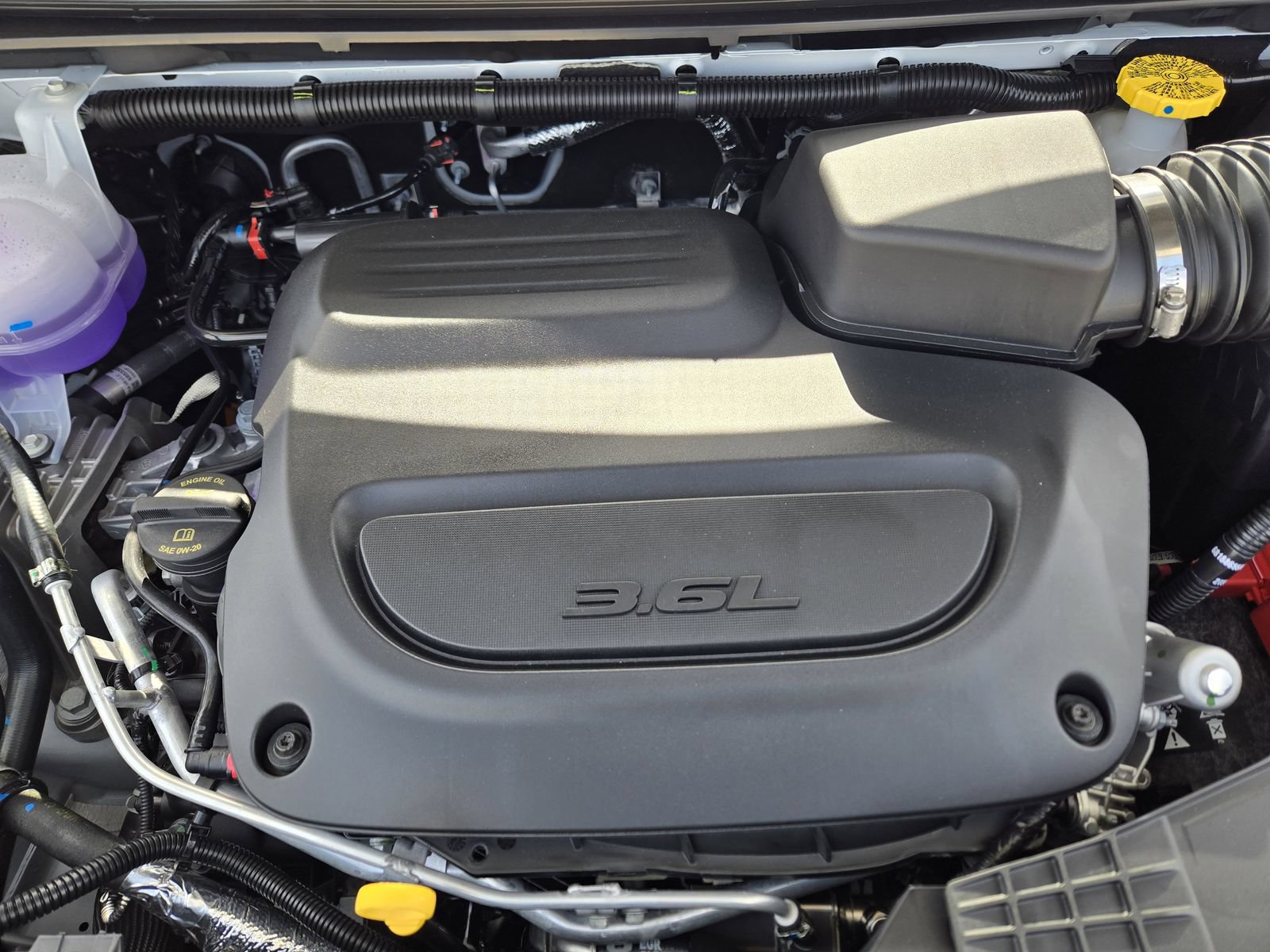 New 2026 Chrysler Pacifica Select AWD/4WD image 25