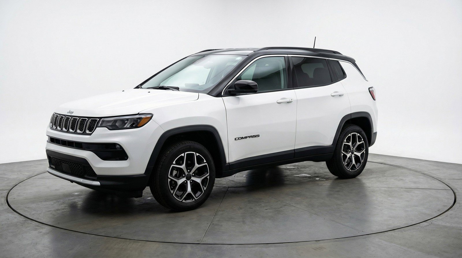 Used 2025 Jeep Compass Limited image 3