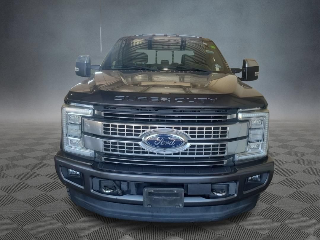 Used 2017 Ford F250 Platinum w/ Platinum Ultimate Package AWD/4WD image 2