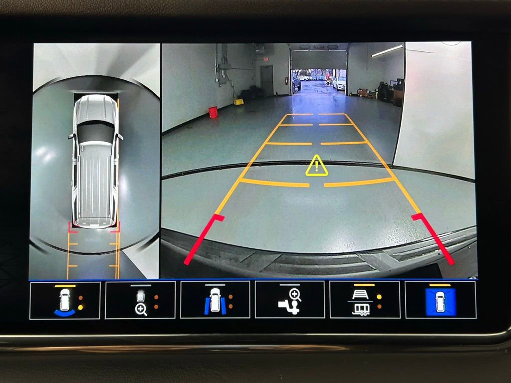 Used 2022 GMC Yukon XL Denali image 23