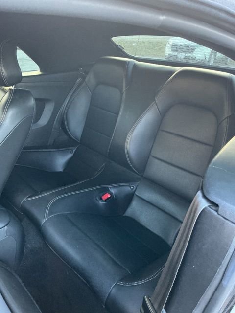 Used 2019 Ford Mustang Premium image 12