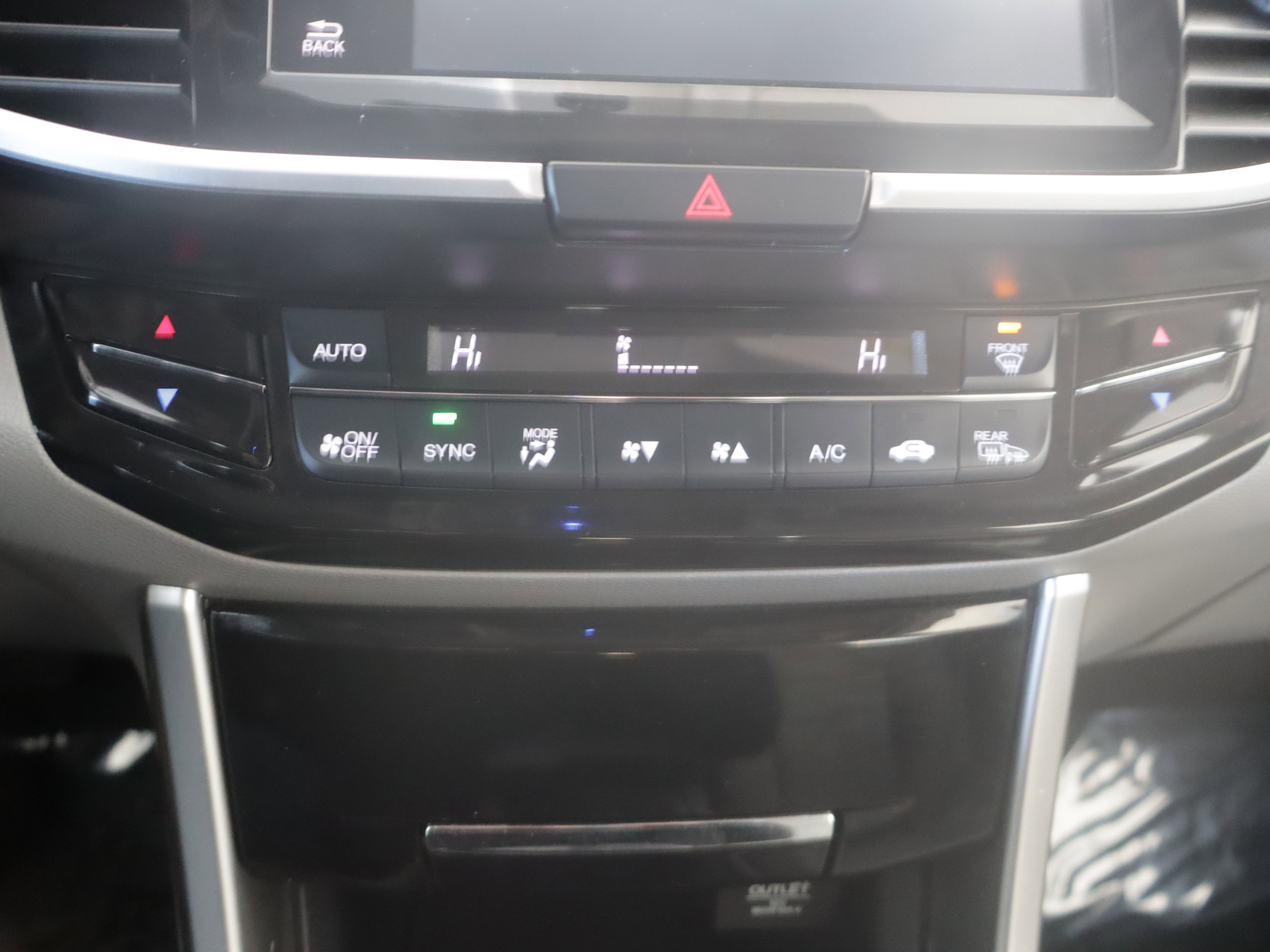 Used 2016 Honda Accord EX image 17