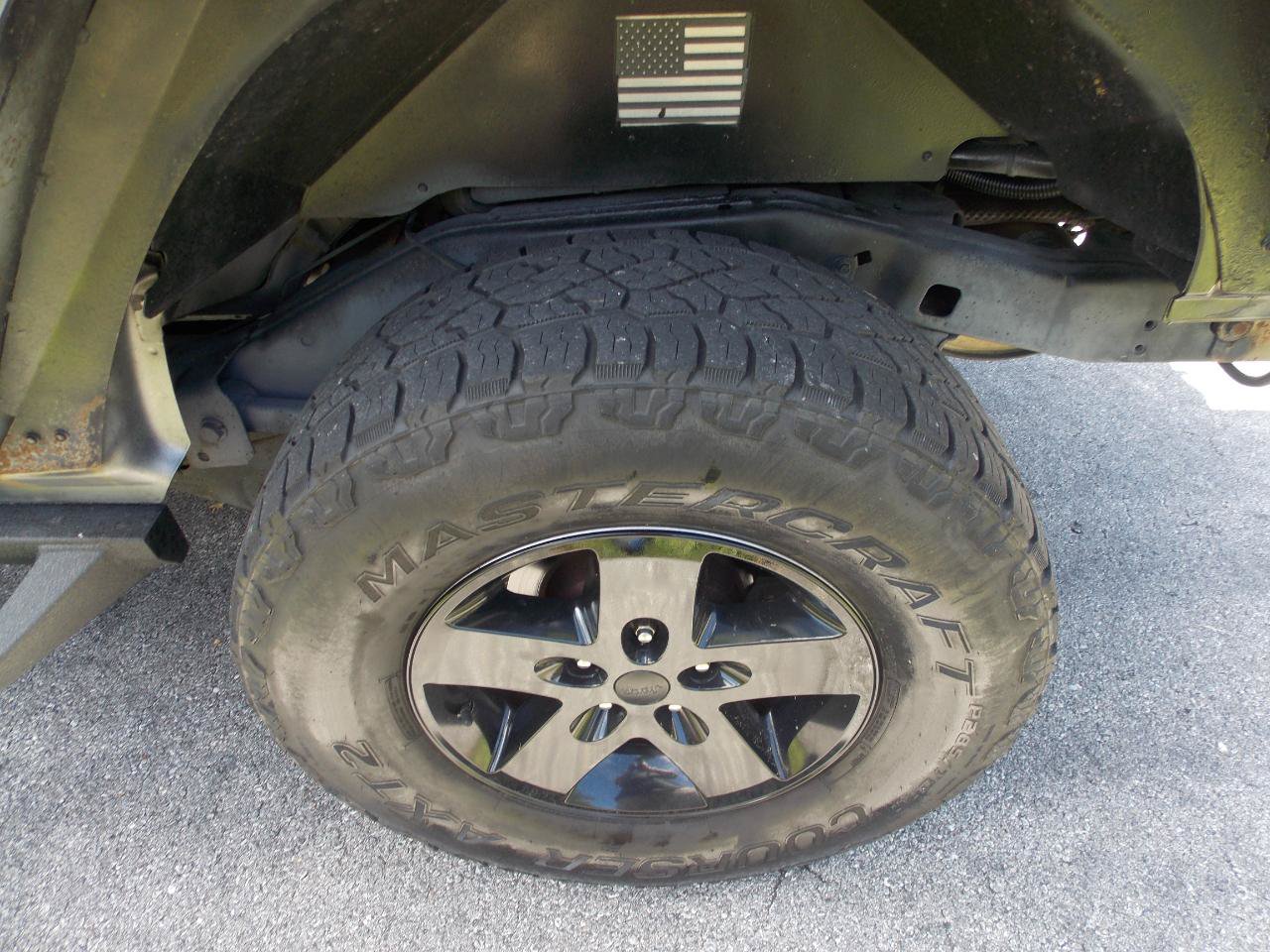 Used 2016 Jeep Wrangler Unlimited Sport w/ Connectivity Group AWD/4WD image 22
