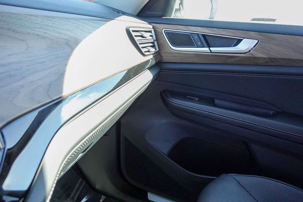 New 2026 Volkswagen Atlas SE image 25