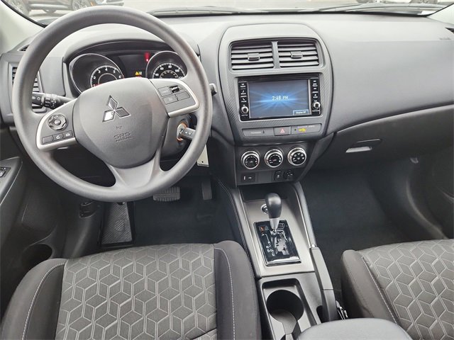 Used 2025 Mitsubishi Outlander Sport AWD image 13