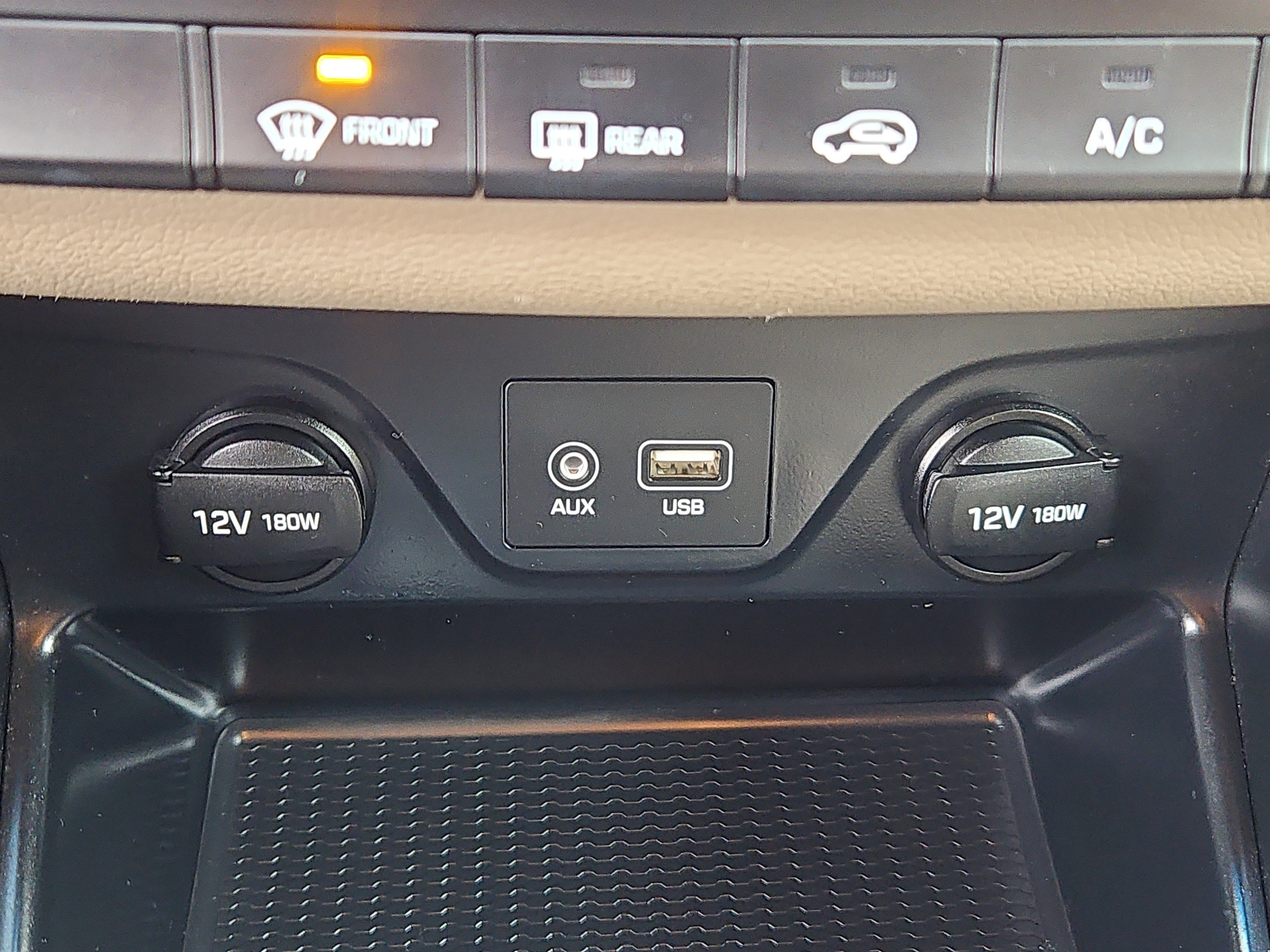 Used 2018 Hyundai Tucson SE image 19