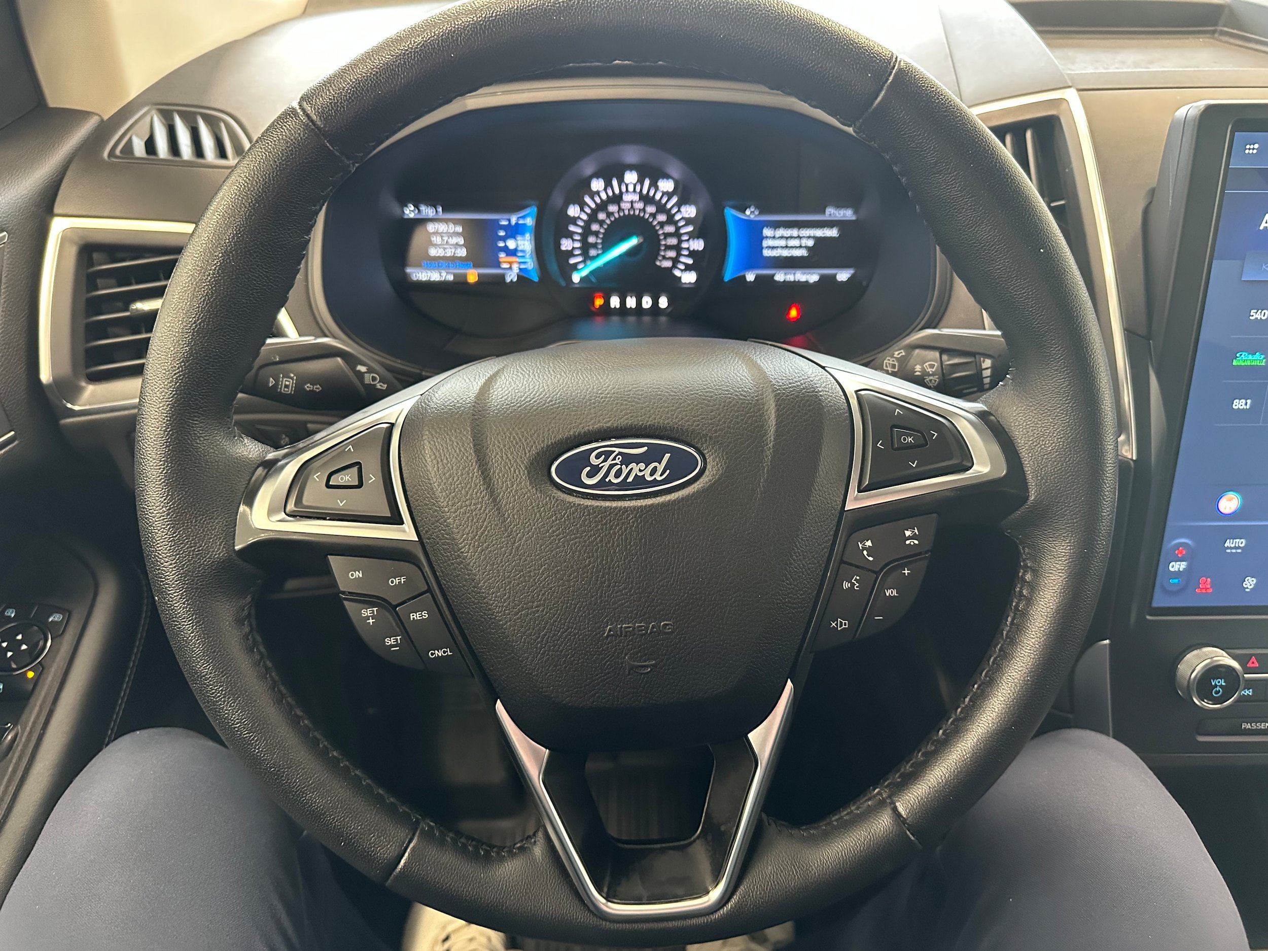 Used 2024 Ford Edge Titanium AWD/4WD image 21