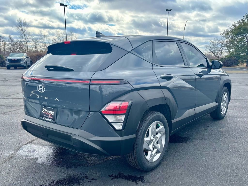 Used 2024 Hyundai Kona SE image 6