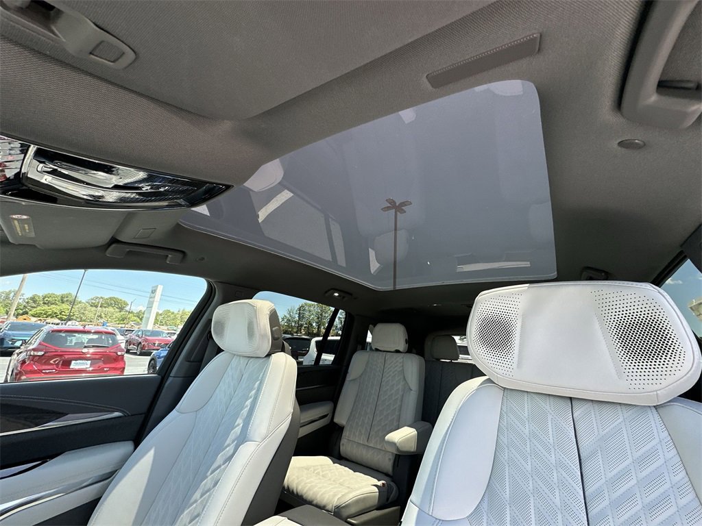 New 2025 Cadillac Escalade IQ Luxury 1 w/ Smart Trailering package image 22