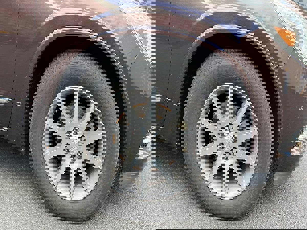 Used 2017 Buick Enclave Leather image 14