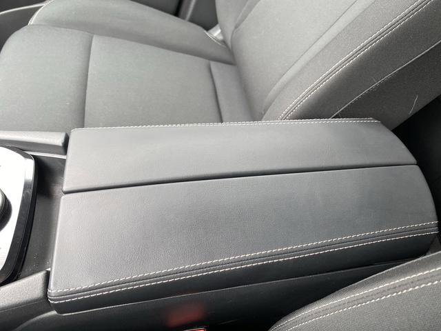 Used 2025 Nissan Rogue S image 11