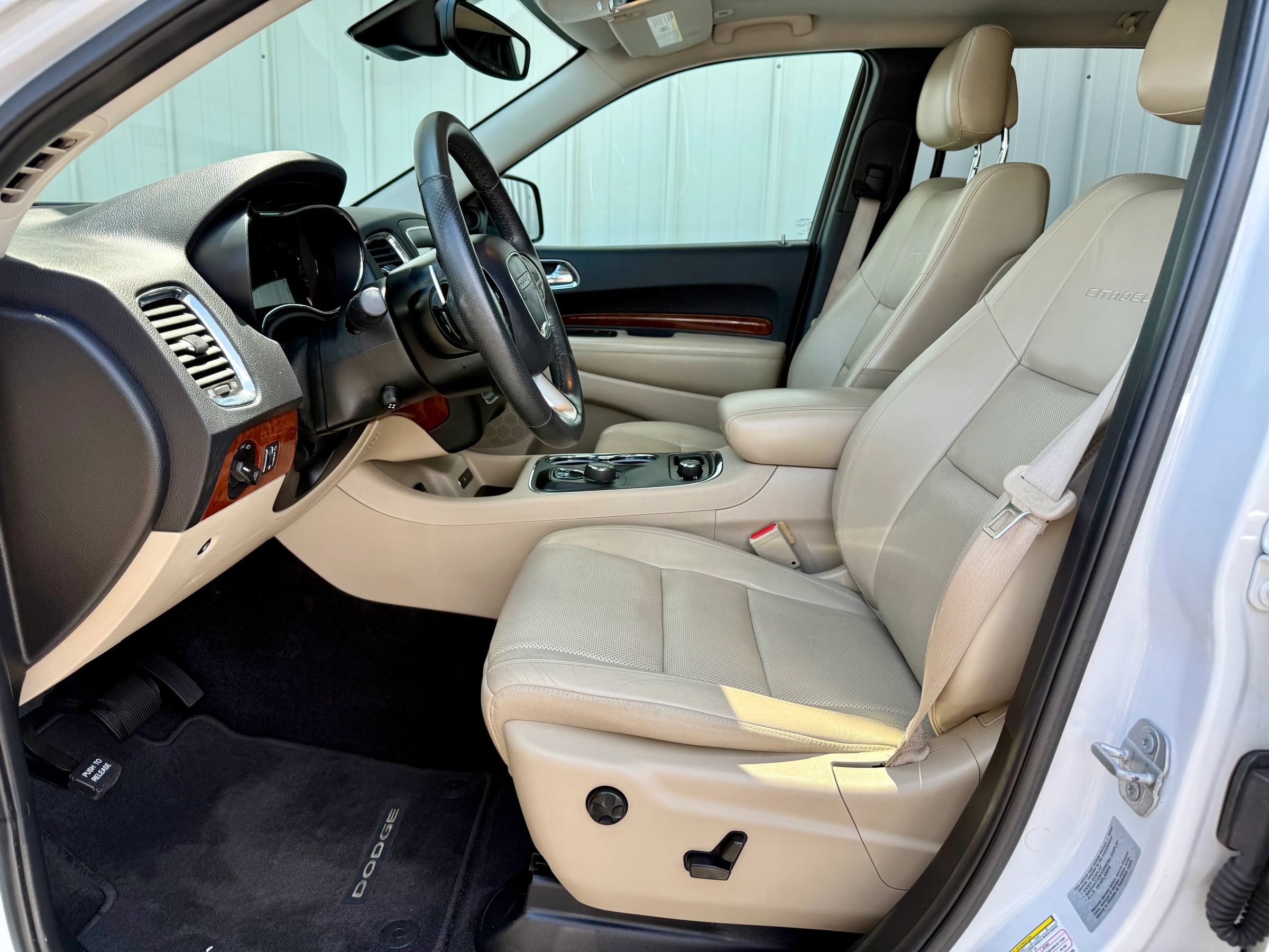 Used 2017 Dodge Durango Citadel w/ Technology Group AWD/4WD image 31