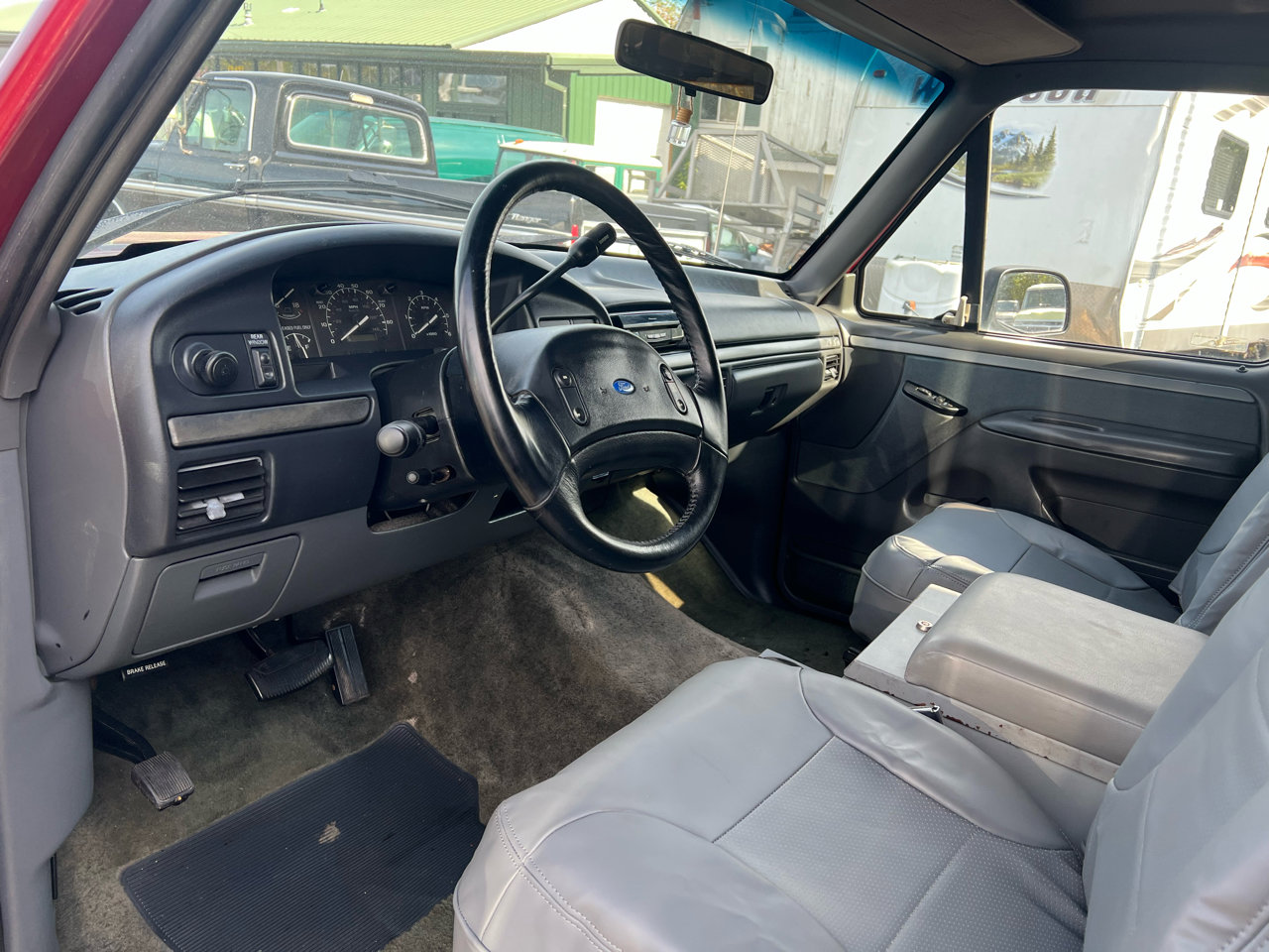 Used 1993 Ford Bronco XLT image 13