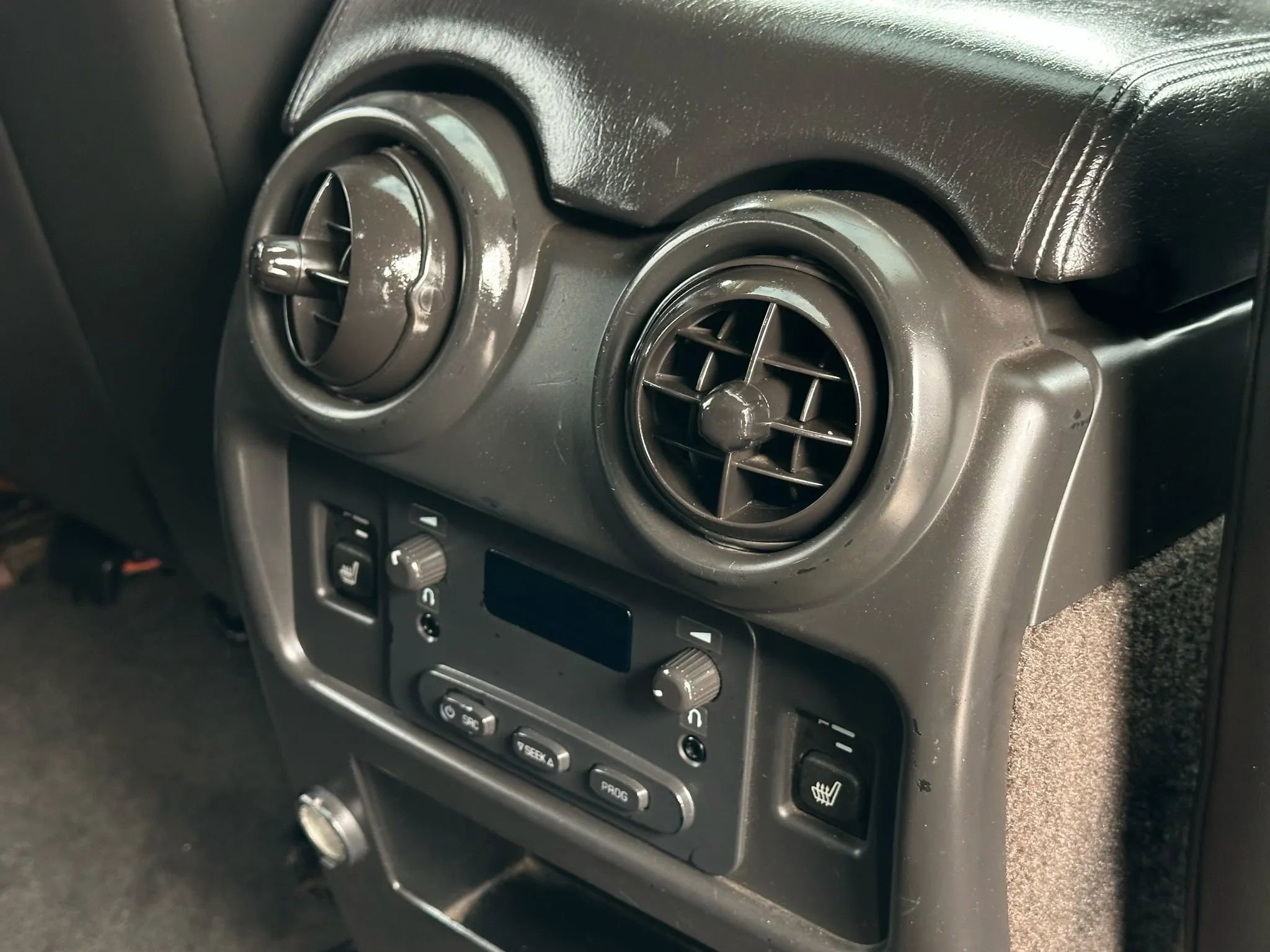 Used 2006 HUMMER H2 Luxury image 25