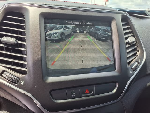 Used 2020 Jeep Cherokee Trailhawk AWD/4WD image 9