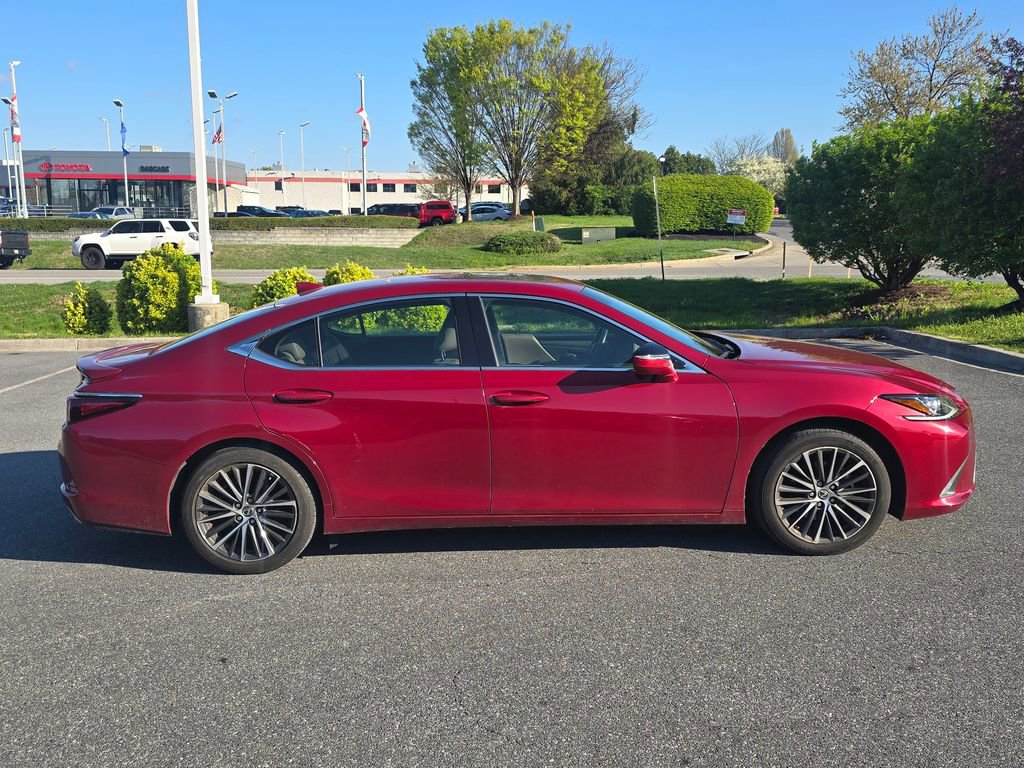 Used 2022 Lexus ES 350 w/ Premium Package image 9