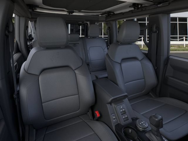 New 2026 Ford Bronco Outer Banks w/ Black Appearance Package AWD/4WD image 10