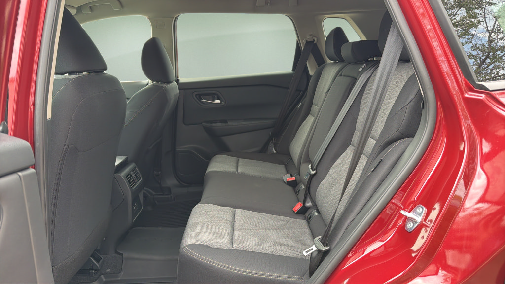 New 2026 Nissan Rogue SV w/ Cold Weather Package AWD/4WD image 16