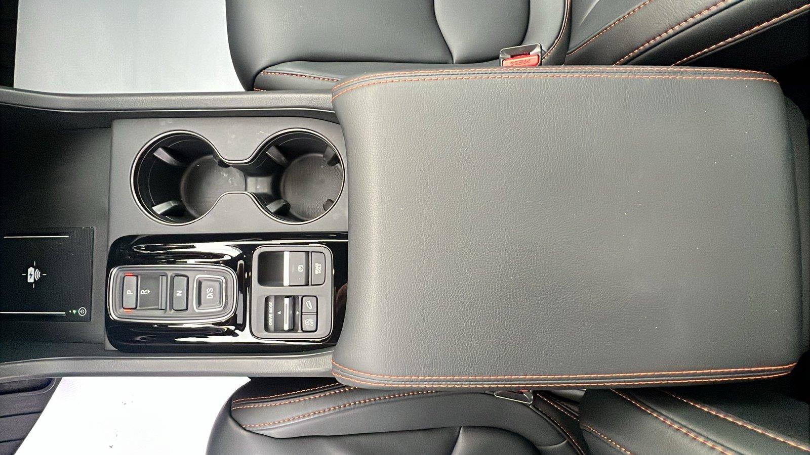 Used 2025 Honda Pilot TrailSport image 26