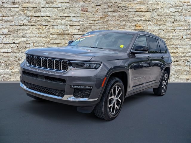 Used 2023 Jeep Grand Cherokee L Limited w/ Luxury Tech Group II AWD/4WD image 5