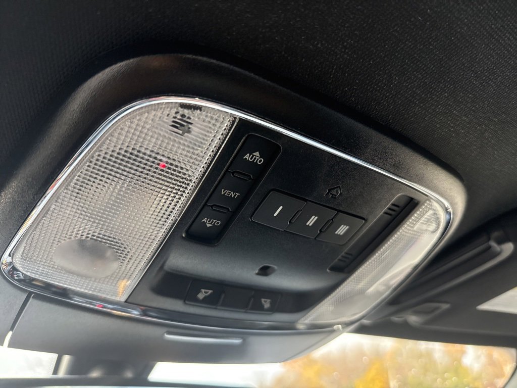 Used 2019 Dodge Charger Scat Pack w/ Daytona Edition Group image 19