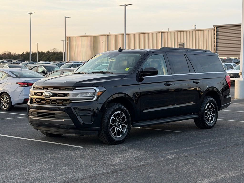 Used 2024 Ford Expedition Max XLT image 9