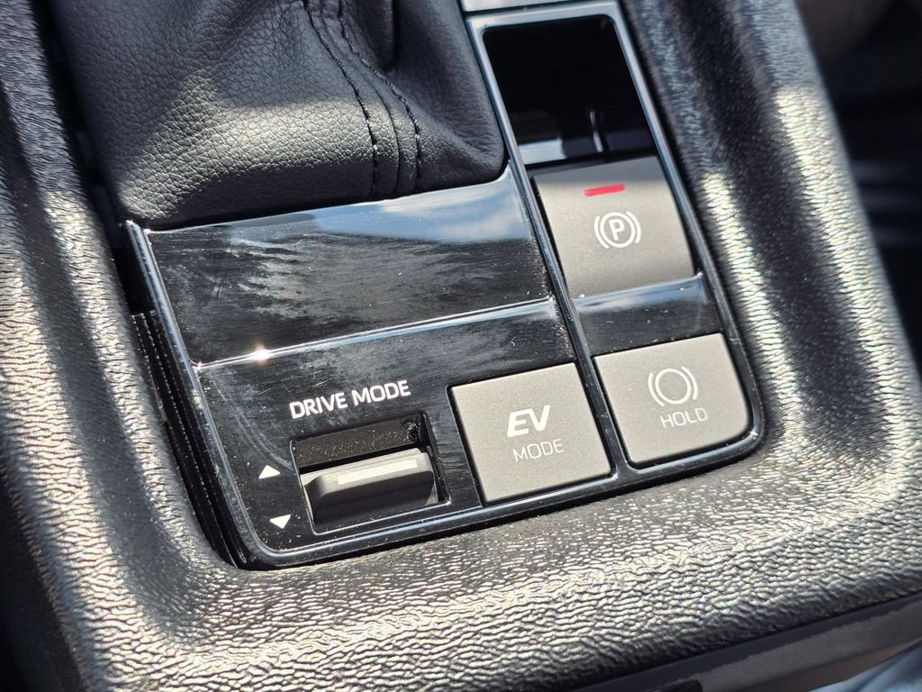 Used 2026 Toyota Sienna LE FWD image 28