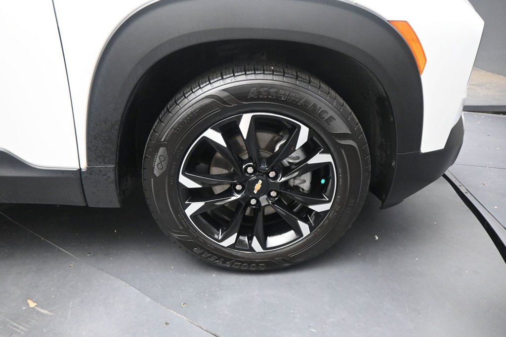 Used 2023 Chevrolet TrailBlazer LT w/ Convenience Package FWD image 21