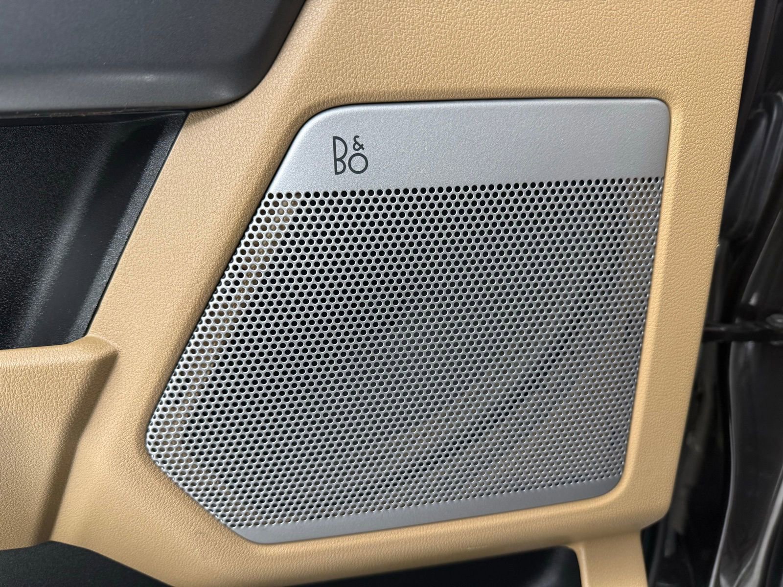 Used 2025 Ford F350 Lariat w/ Chrome Package image 11