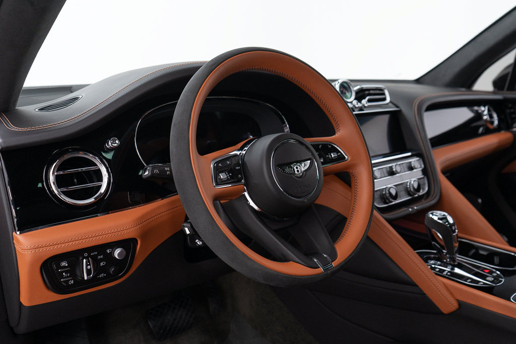 Certified 2022 Bentley Bentayga AWD/4WD image 14