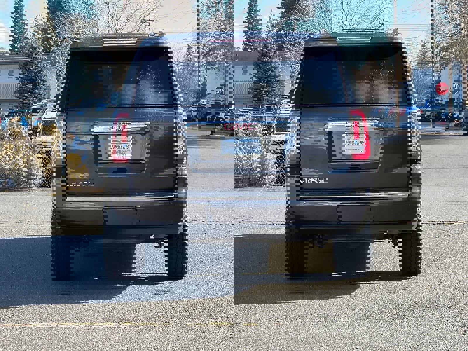 Used 2017 GMC Yukon XL Denali image 7