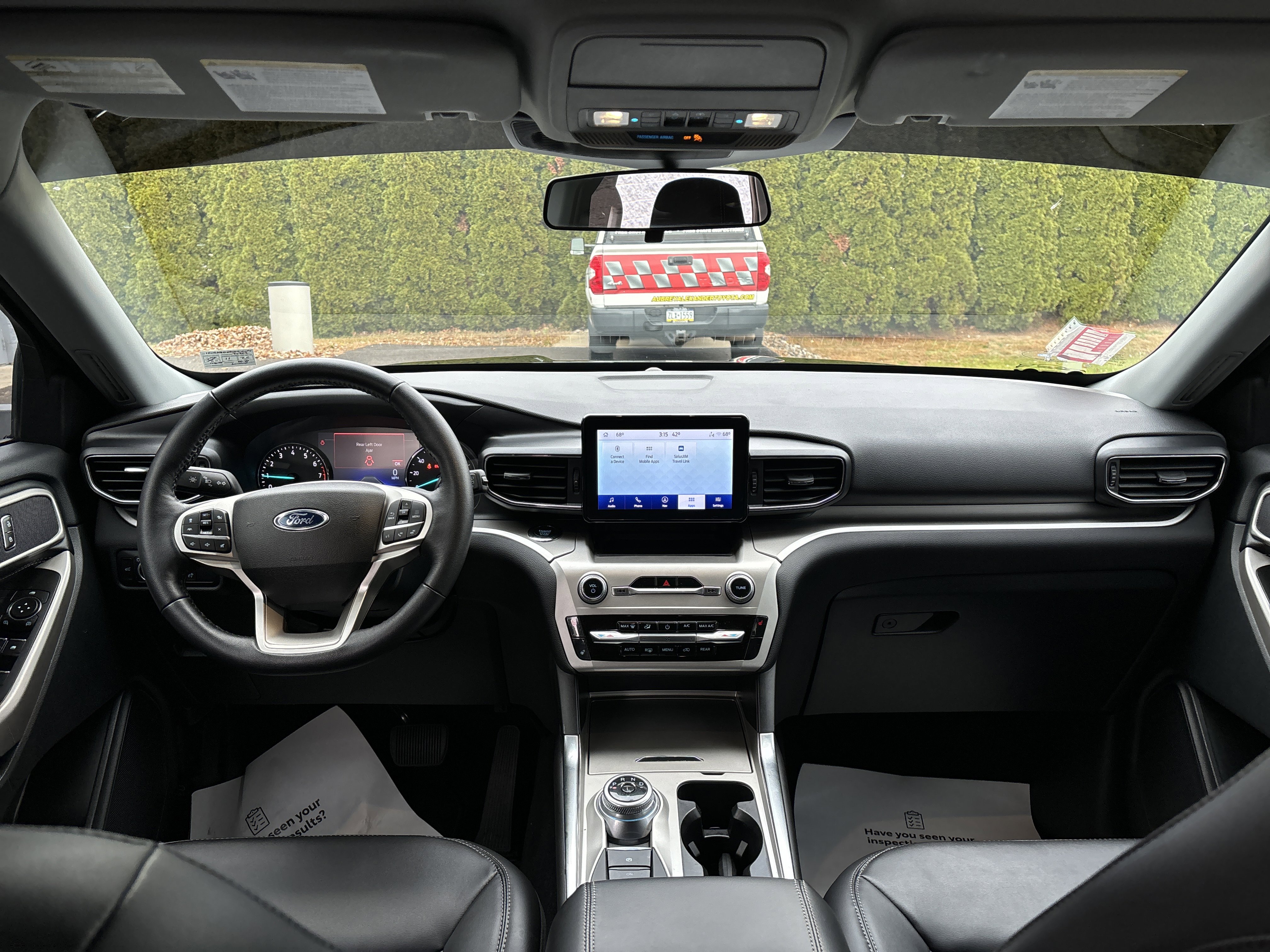 Used 2022 Ford Explorer XLT w/ Equipment Group 202A image 16