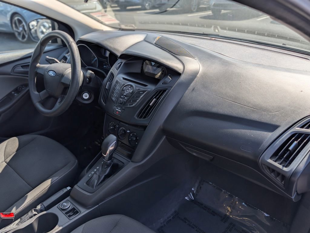 Used 2012 Ford Focus S FWD image 9