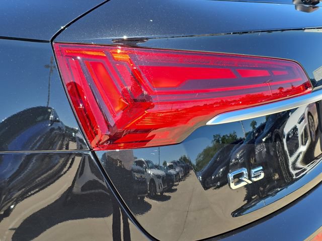 Used 2023 Audi Q5 2.0T Premium w/ Convenience Package AWD/4WD image 38