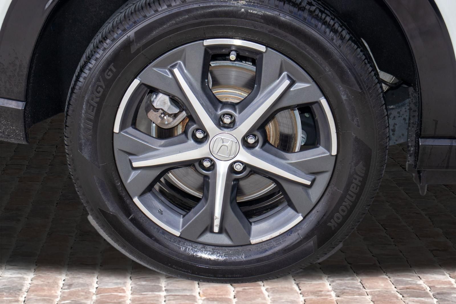 Certified 2024 Honda HR-V EX-L image 38