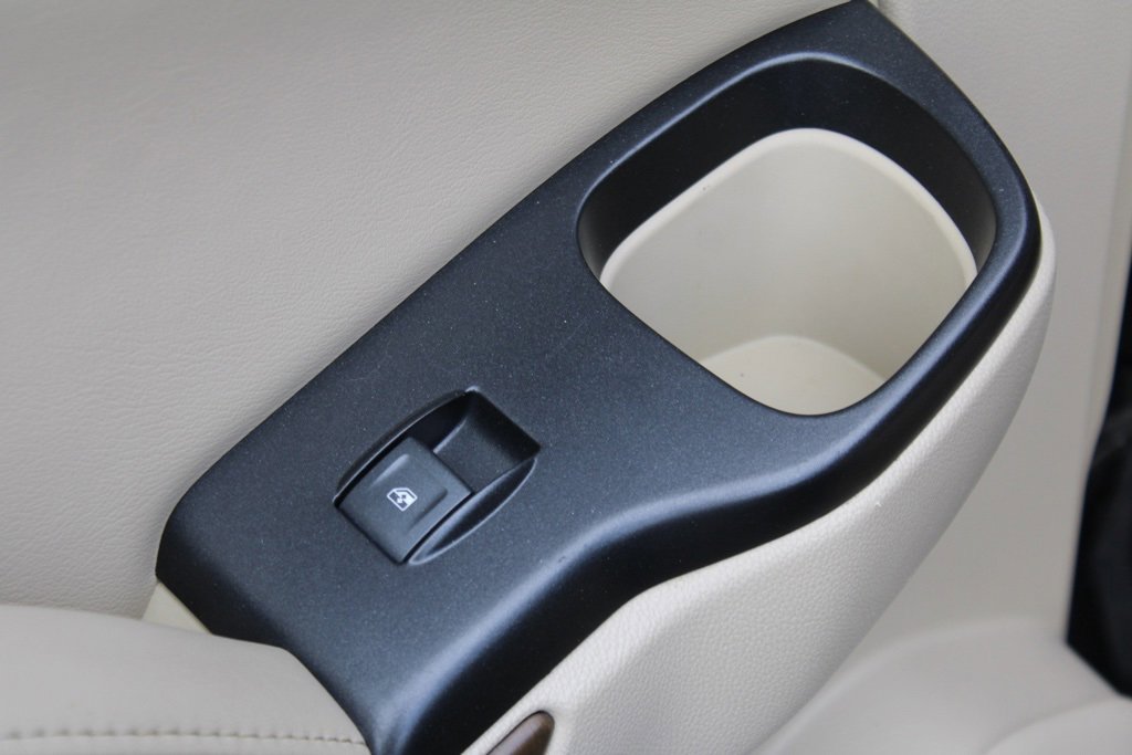 Used 2018 GMC Yukon Denali image 45