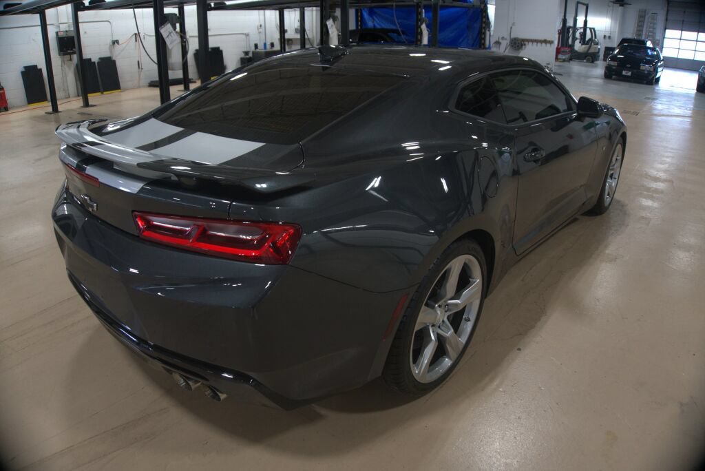Used 2016 Chevrolet Camaro SS RWD image 5