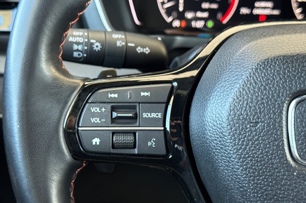 Certified 2024 Honda Pilot Sport image 29