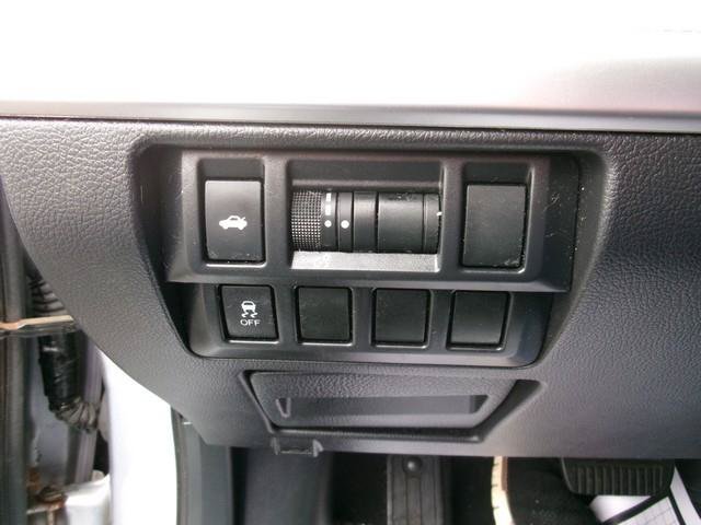 Used 2015 Subaru Legacy 2.5i AWD/4WD image 12