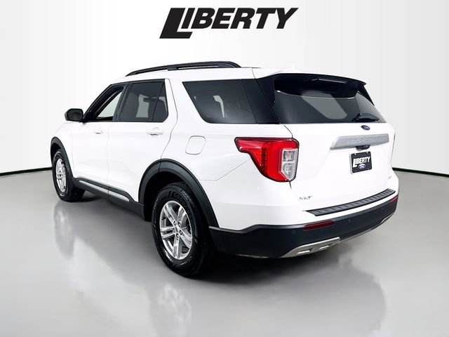 Used 2022 Ford Explorer XLT w/ Equipment Group 202A image 5