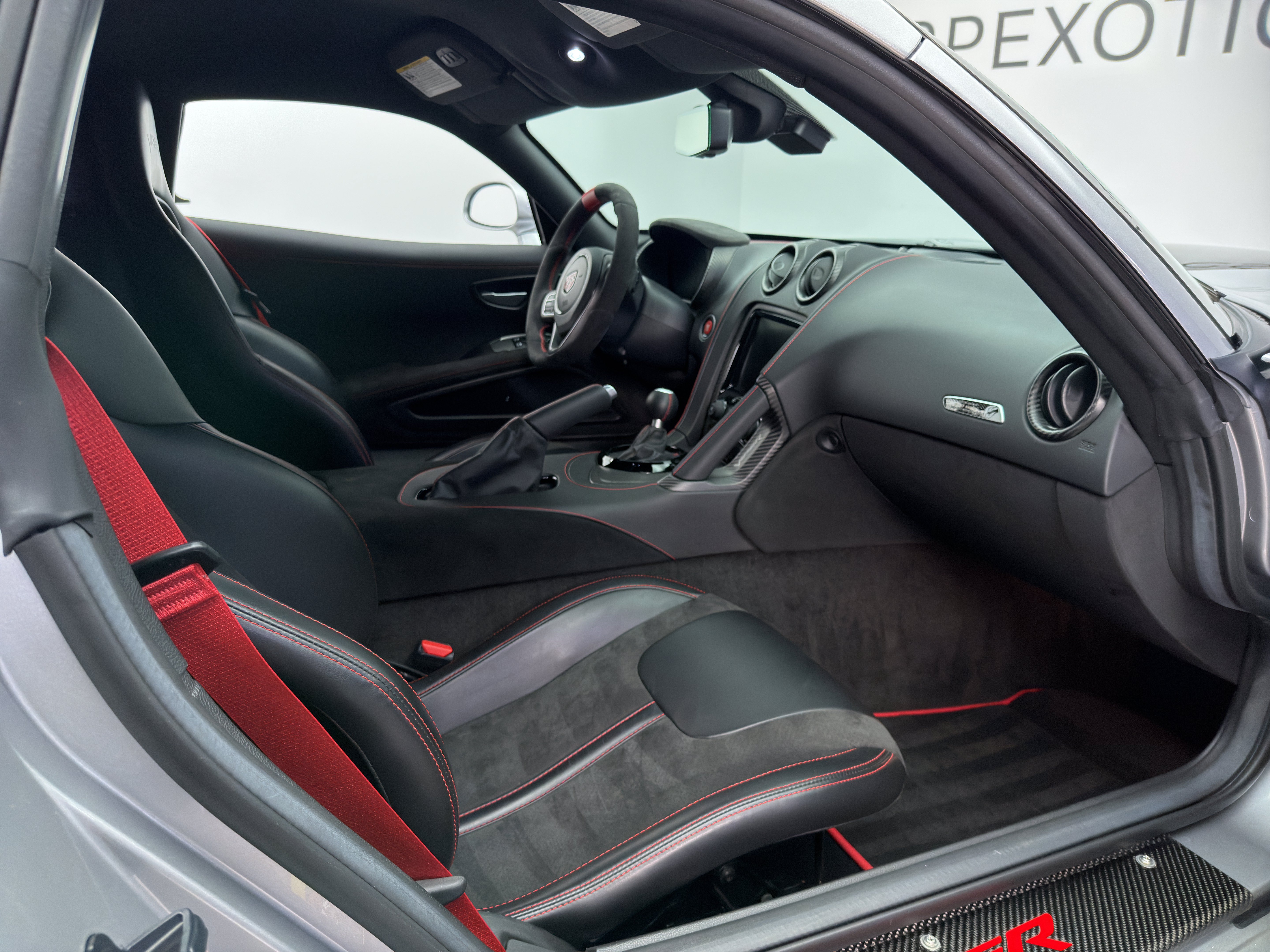 Used 2016 Dodge Viper GTC w/ ACR Package RWD image 18