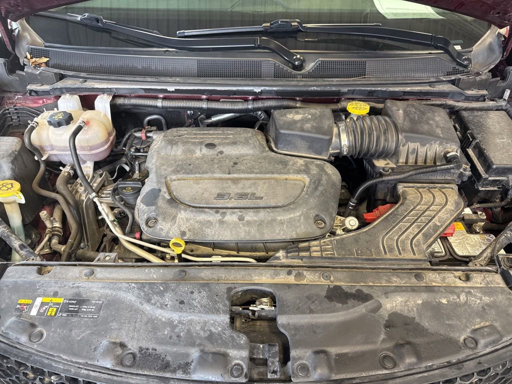 Used 2023 Chrysler Voyager LX image 55