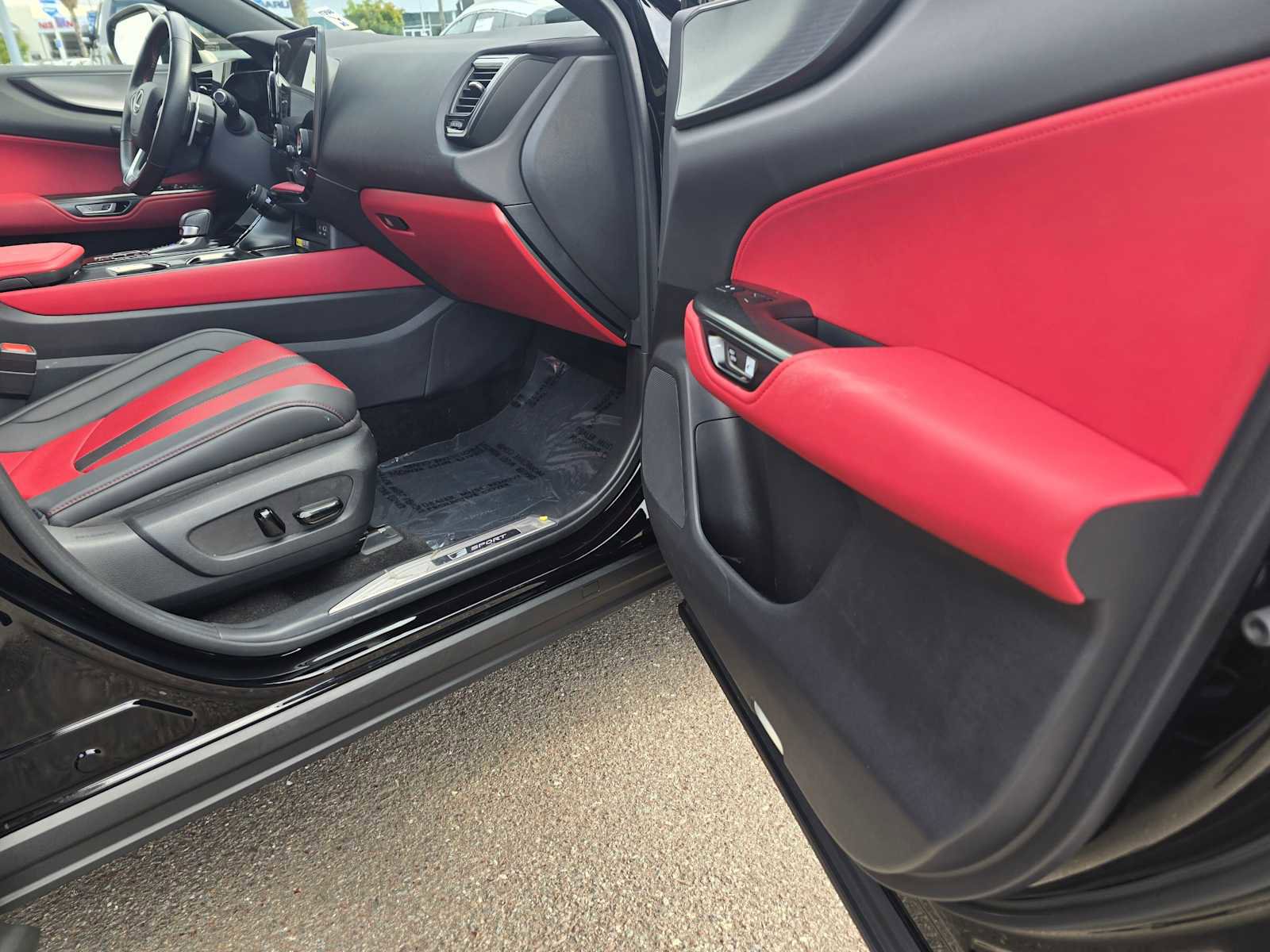 Used 2024 Lexus NX 450h+ F Sport image 10