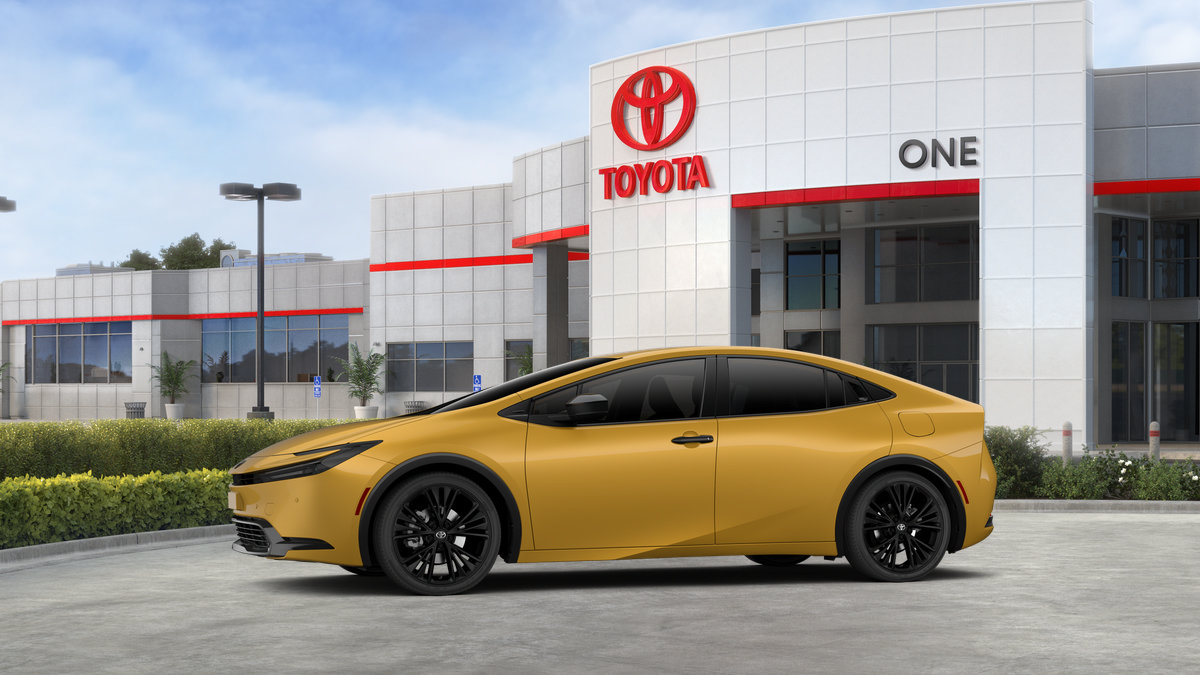 New 2027 Toyota Prius Plug-In Hybrid FWD image 40
