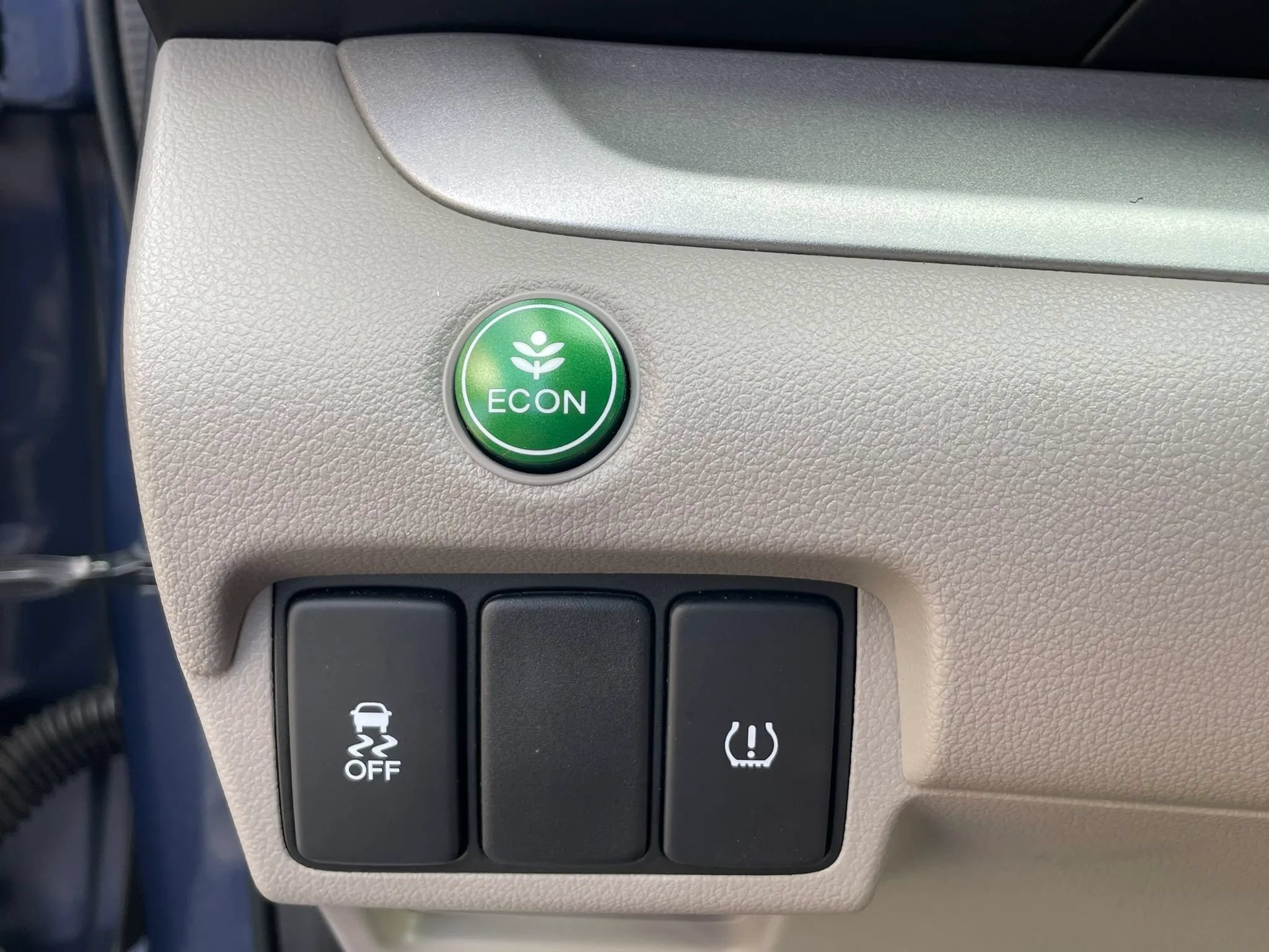 Used 2014 Honda CR-V LX image 24