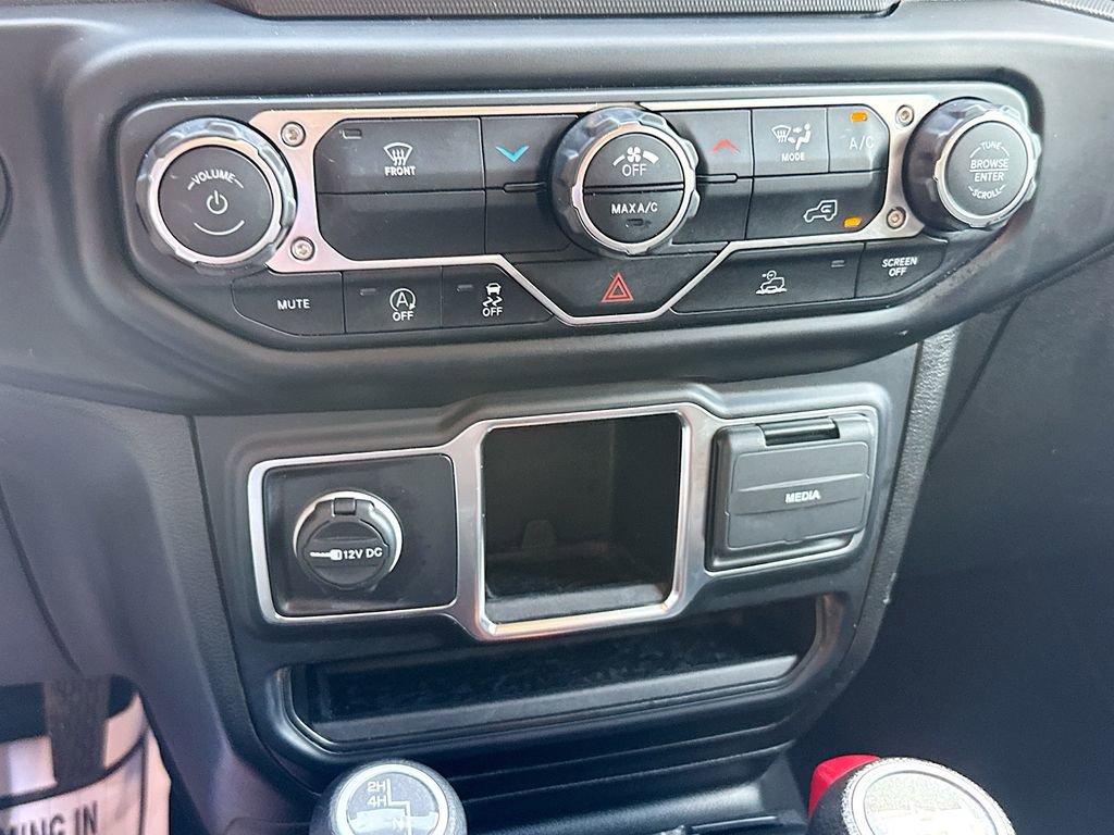 Used 2022 Jeep Wrangler Unlimited Sport image 17