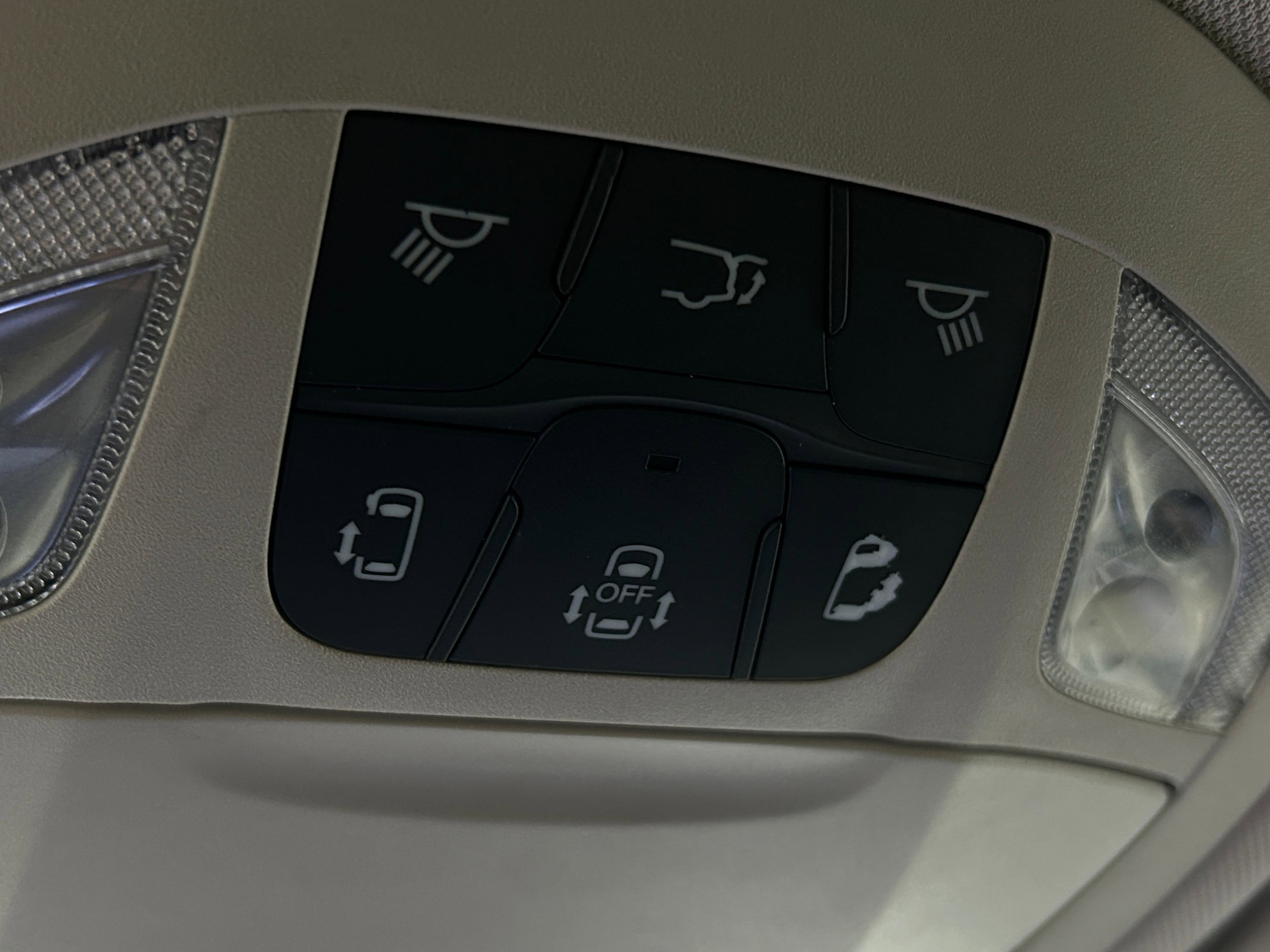 Used 2022 Chrysler Pacifica Touring-L FWD image 25